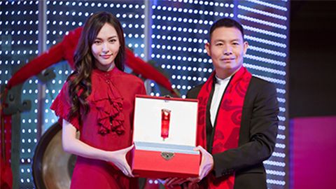 中国美正当红，j9九游会A股上市，引领新时代